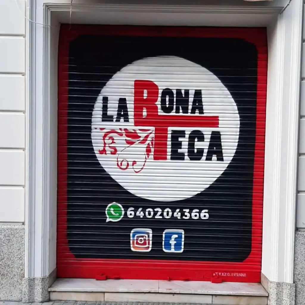 logo pintado a mano con spray