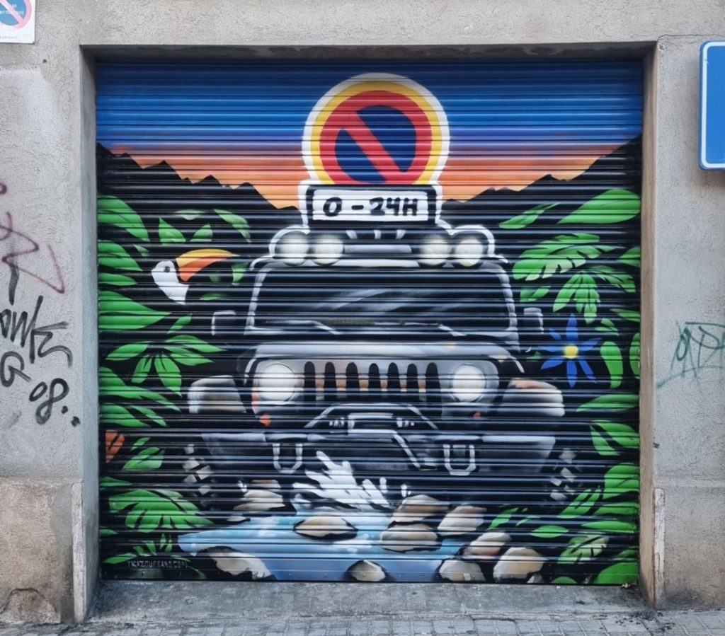 jeep pintado en parking